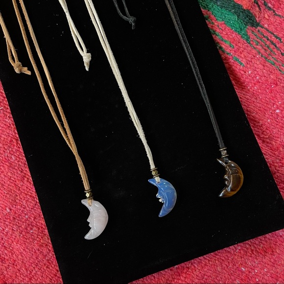 Hard-Carved Man in Moon Pendant Necklace Rose Quartz Moonstone Tiger’s Eye - Picture 2 of 3